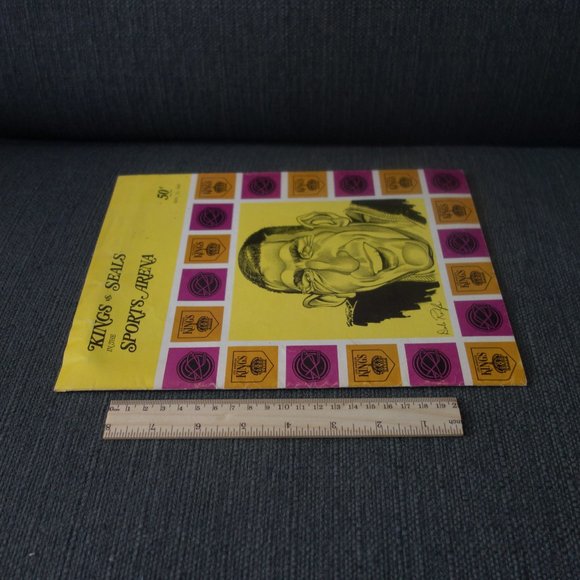 Vintage Kings vs Seals Sports Arena Nov 22 1967 Program - Picture 3 of 14